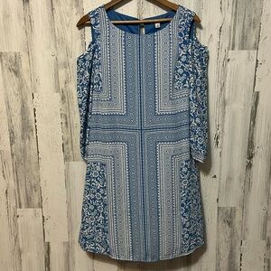 #- P80 blue and white paisley summer dress cold shoulder short casual size 6